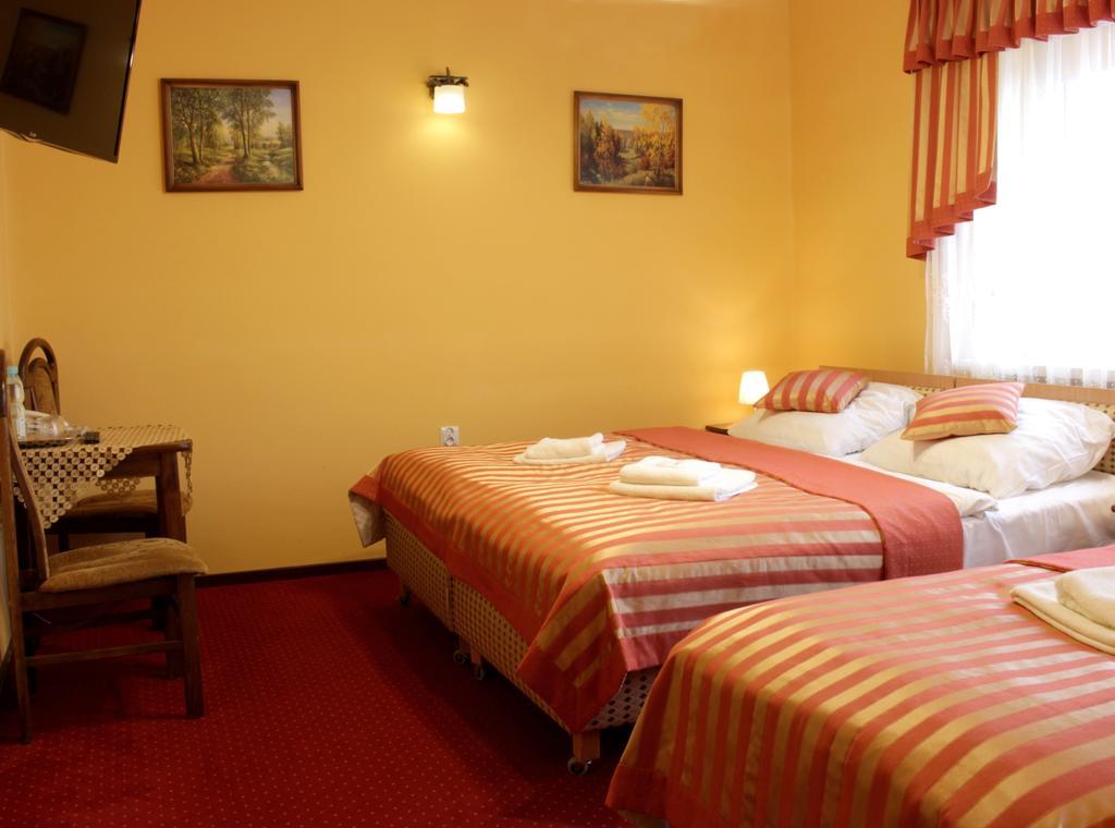 Hotel Dukat Бяла-Подляска Номер фото