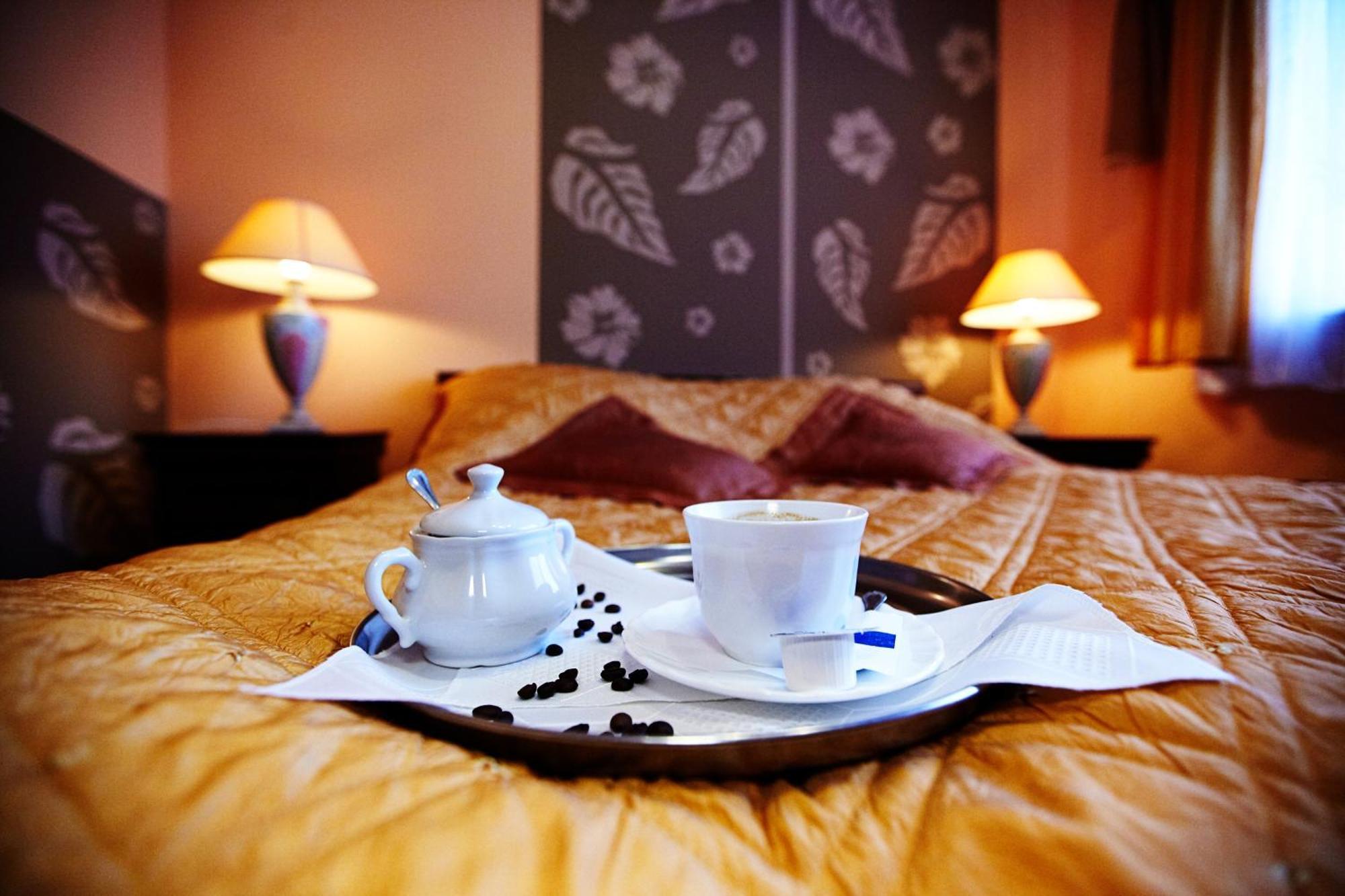 Hotel Dukat Бяла-Подляска Экстерьер фото